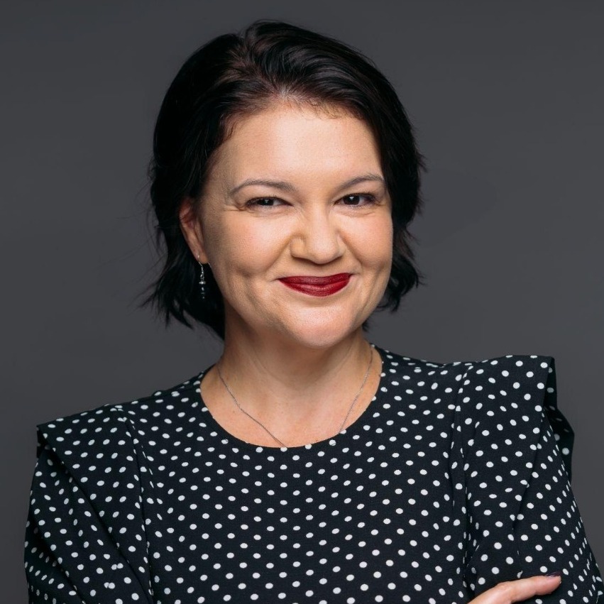 Ms Venessa Dewing