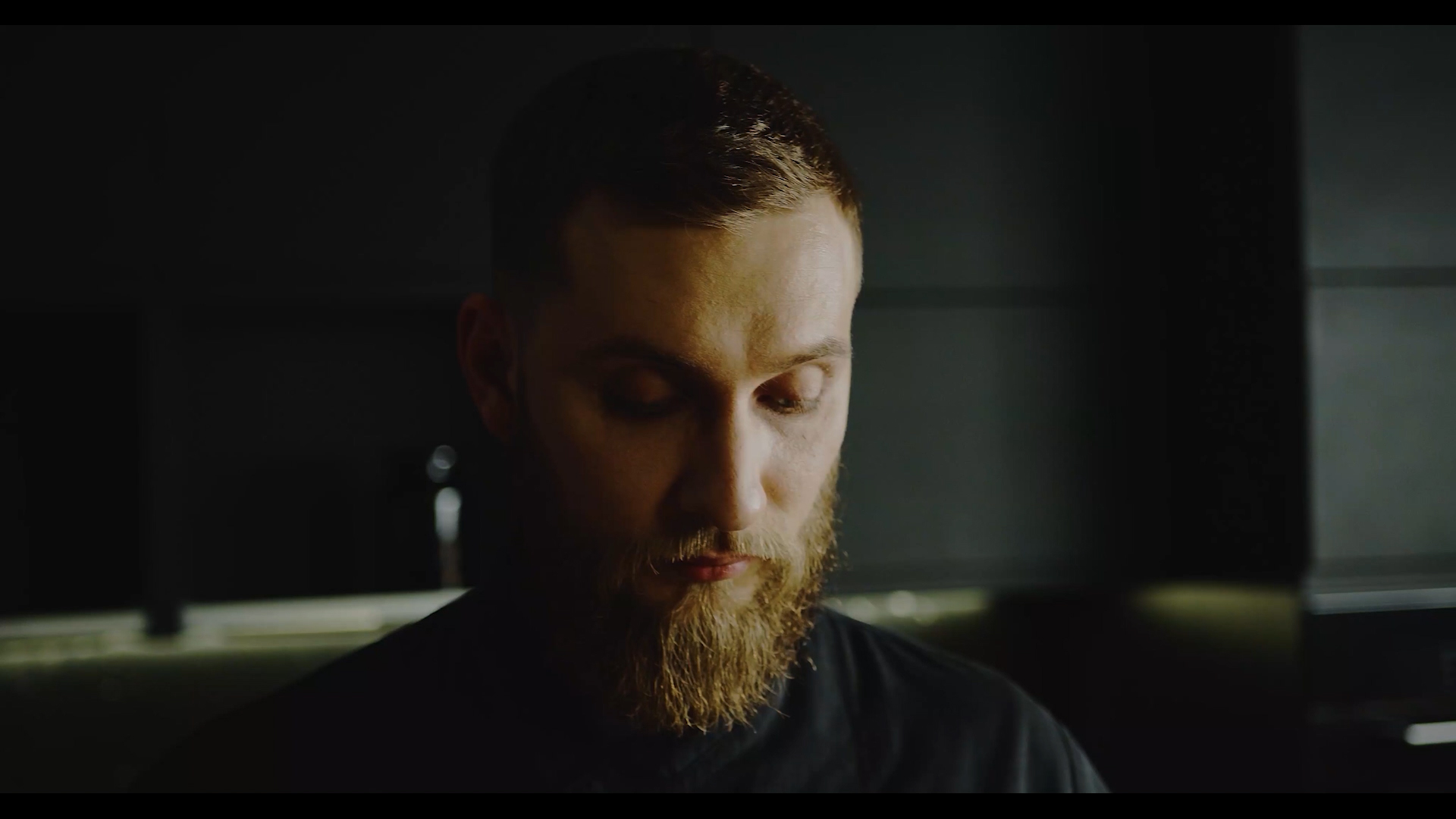 banner-video-image