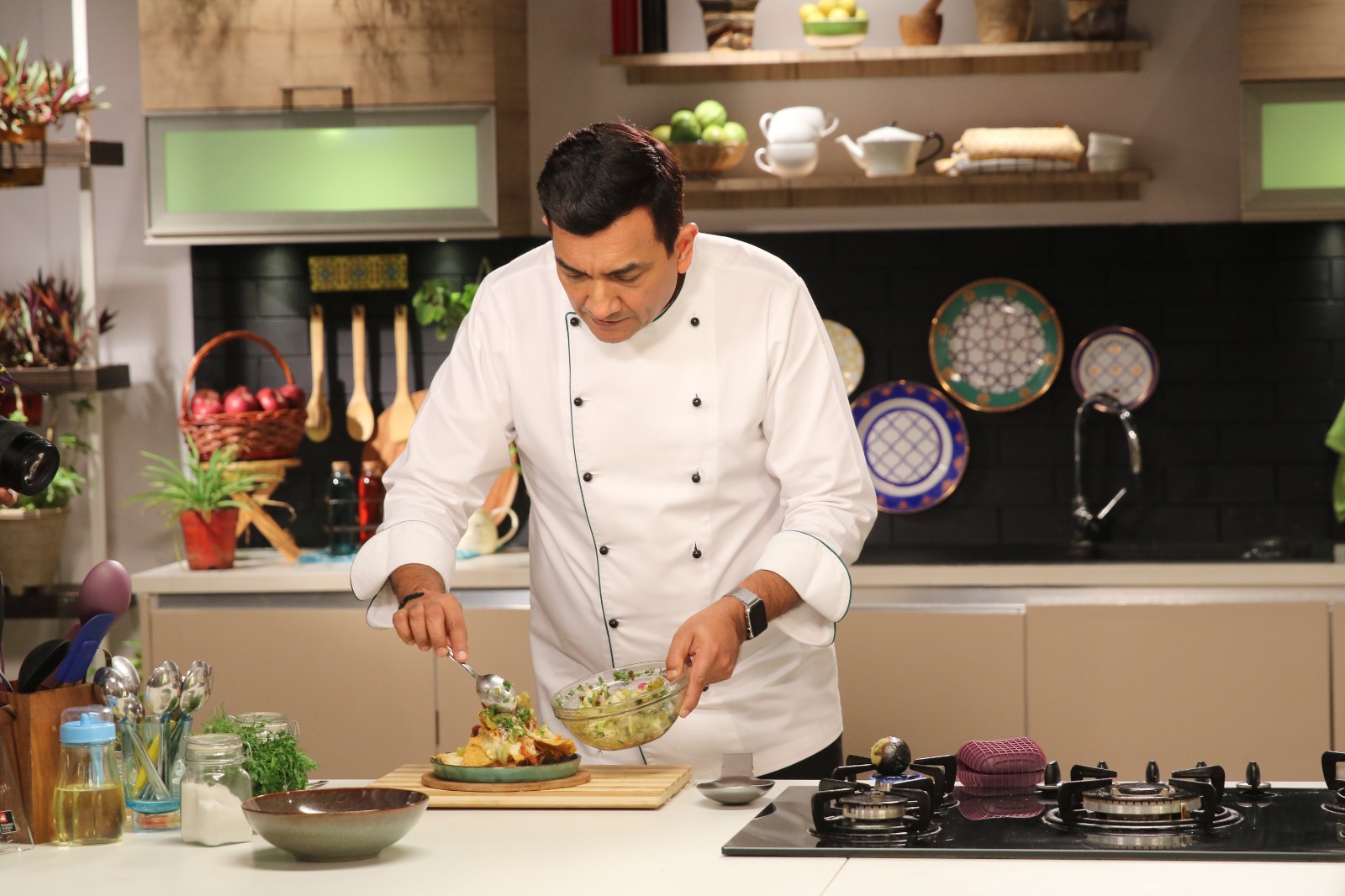 Garnishing and Plating